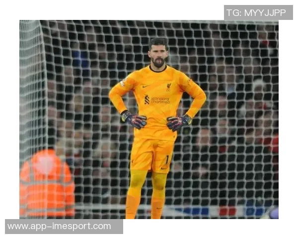 赫拉芬贝赫因脚踝受伤缺席利物浦今日训练状态堪忧