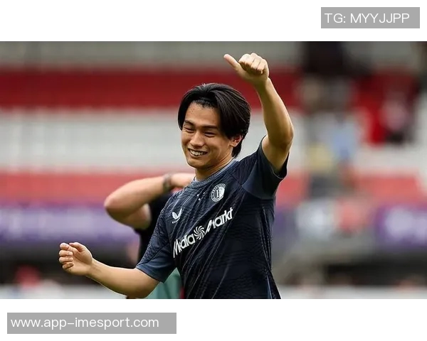 上田绮世荷甲狂揽四球本赛季15场比赛已斩获18球成焦点 上田绮世荷甲狂揽四球本赛季15场比赛已斩获18球成焦点