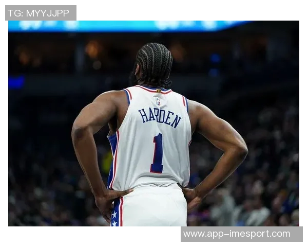 迪林厄姆28分钟高效表现14投10中三分全中助球队大胜正负值高达32