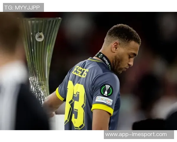 姆希塔良回忆夺冠时刻与穆帅热情拥抱罗马基地满是欧协联奖杯荣耀