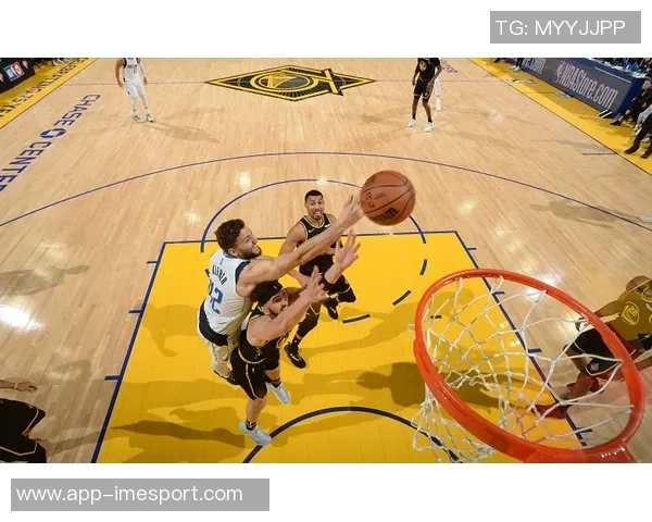 泰森半场表现惊艳高效砍下15分6板2助攻正负值高达18