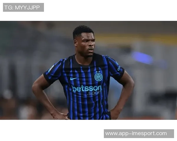 米体报道邓弗里斯左脚踝伤情需专家诊治国米冬窗或寻替代人选