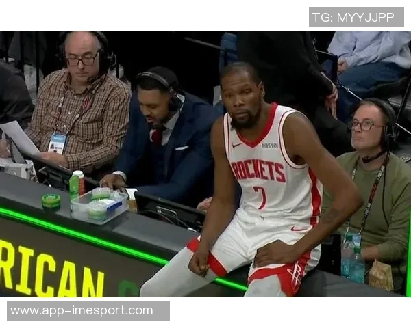 杜兰特谈末节表现提升通过侵略性引发对方包夹助队友创造机会