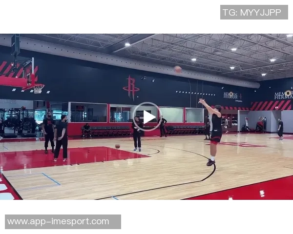 谢泼德谈中距离投篮提升进攻选择信心增强内线突破能力