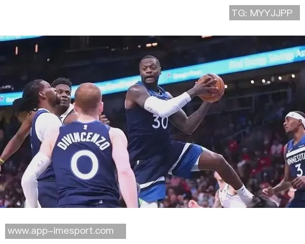 森林狼半场狂胜爵士34分华子与兰德尔仅差一分争夺得分王