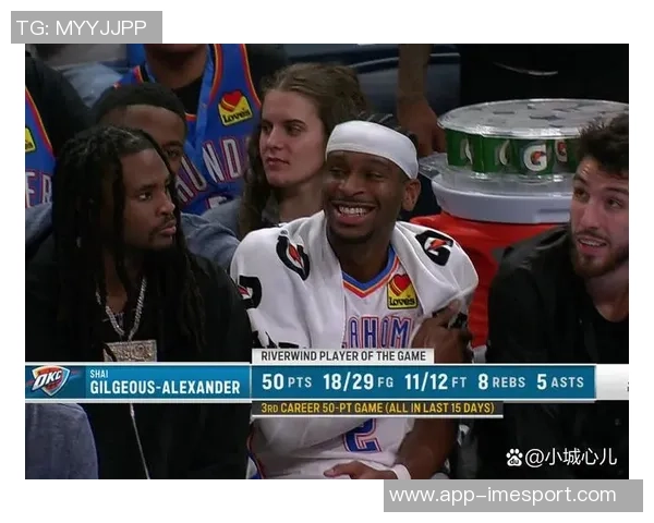 内外结合！米切尔与小莫布里上半场各自贡献12分5篮板2助攻表现出色