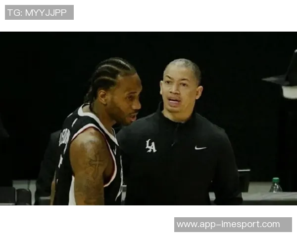 泰伦卢回应球队战绩不佳称对手更快更高大不认为我们软弱 泰伦卢回应球队战绩不佳称对手更快更高大不认为我们软弱