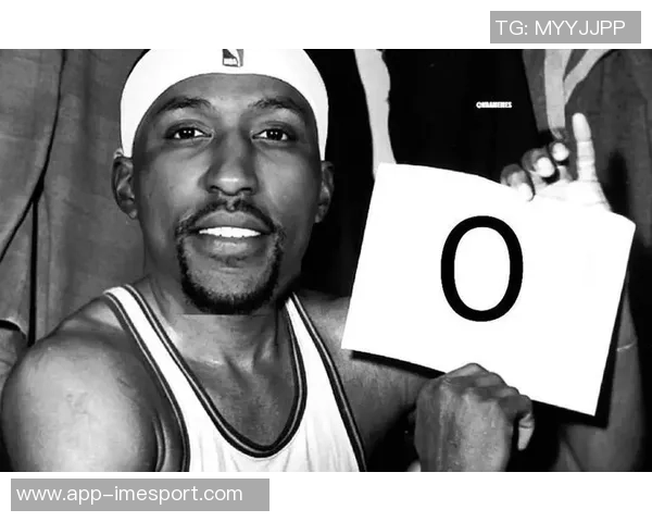 科林斯表示将以积极心态迎接比赛感恩每天能以良好状态出战 科林斯表示将以积极心态迎接比赛感恩每天能以良好状态出战