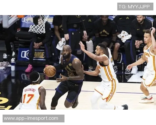 雷霆主场逆袭火箭勇士客场击败湖人新赛季揭幕战精彩纷呈