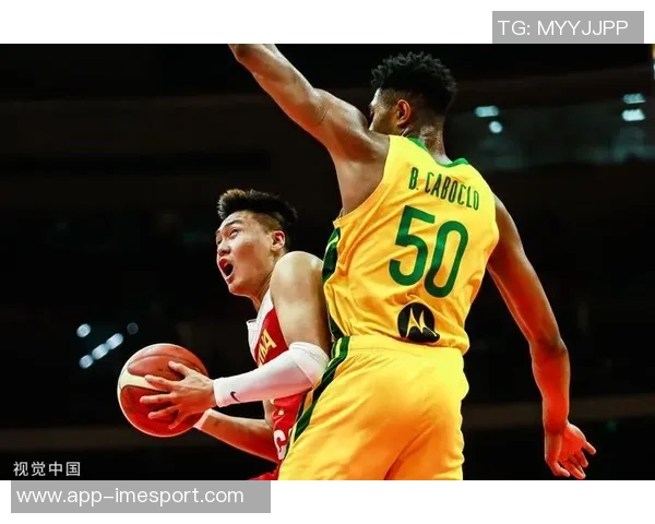 媒体人呼吁赵睿带伤上场男篮需情绪支持与郭导减压策略 媒体人呼吁赵睿带伤上场男篮需情绪支持与郭导减压策略